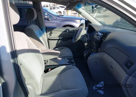 2004 Toyota Sienna Le из США, поврежденный, VIN 5TDZA23C74S053822